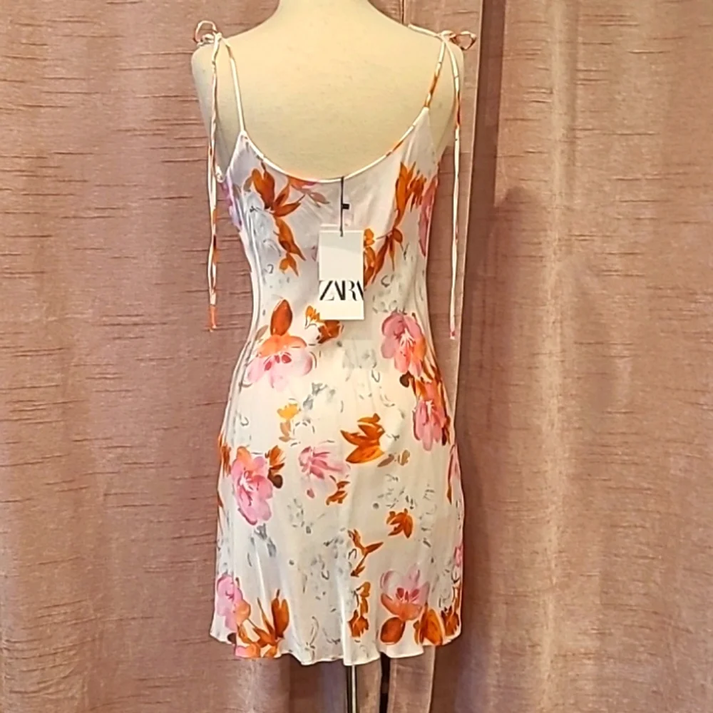 ZARA silky strappy mini dress white w/ pink/orange flowers szM  NWT - Picture 3 of 7